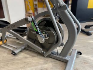 Эллиптический тренажер Spirit Fitness XG200 (Витринный экземпляр)