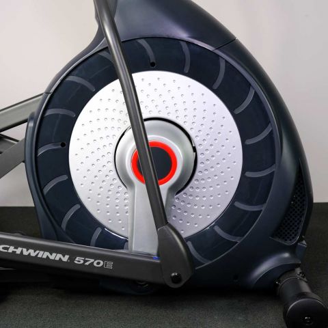 Эллиптический тренажер Schwinn 570e